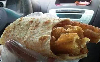 娱乐吃瓜酱大饼,揭秘娱乐圈那些鲜为人知的幕后故事  第3张